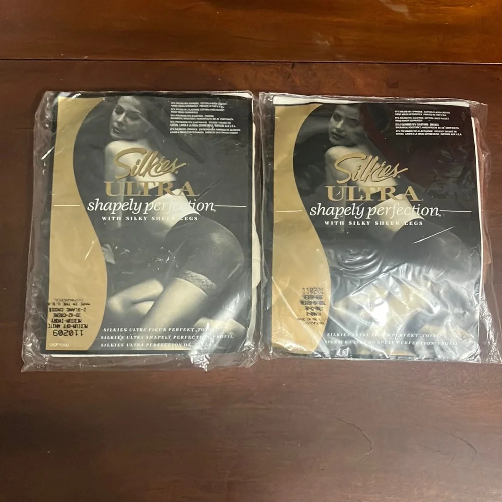 Set of 2 Sealed Silkies Ultra Shapely Perfection Panty Hose Medium Nude & Ivory
